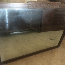 Antique Mahogany Wood Trim Mirror