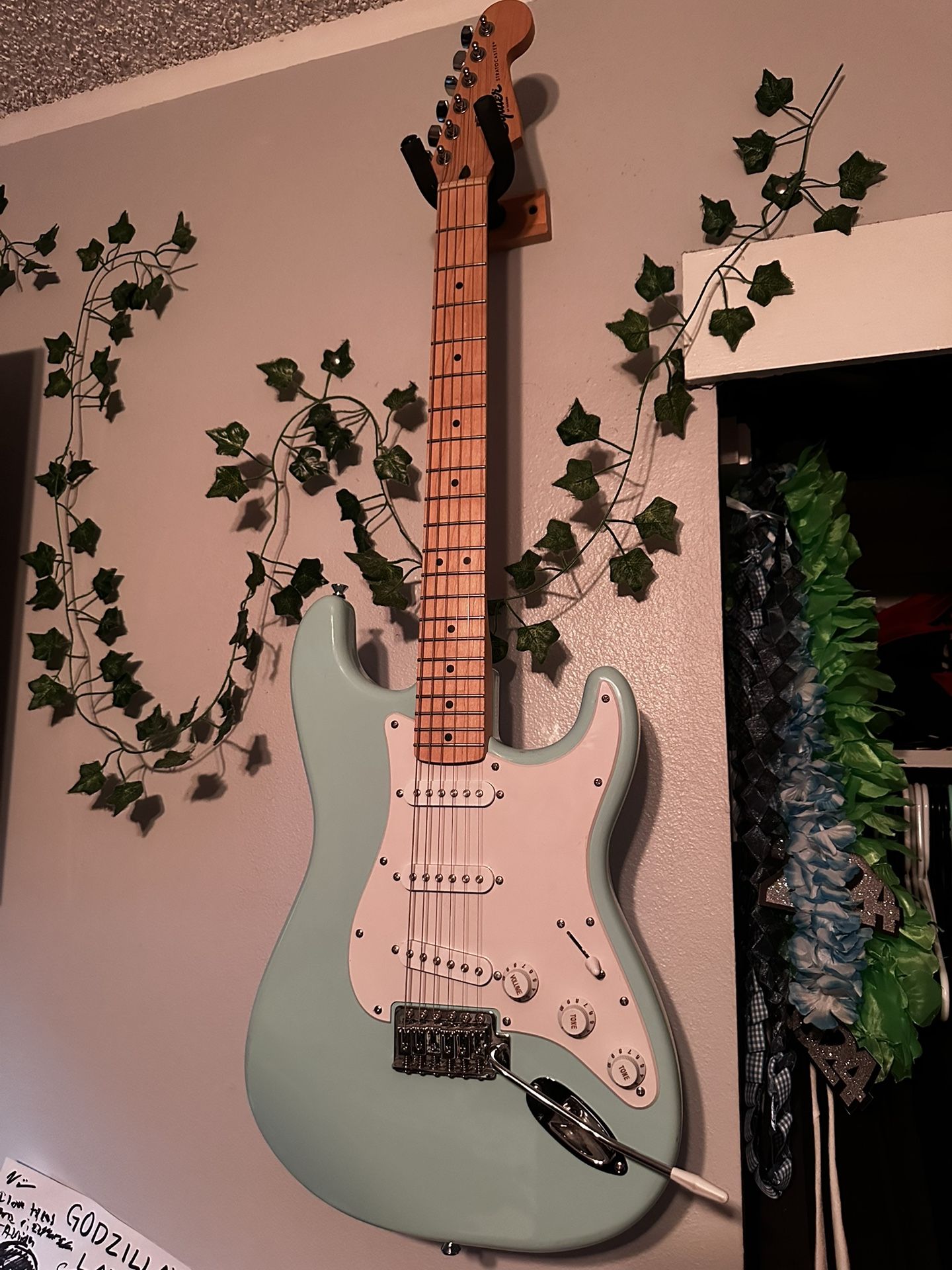 Squier Stratocaster, Daphne Blue