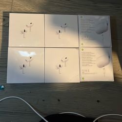 Air Pod Pro 2’s
