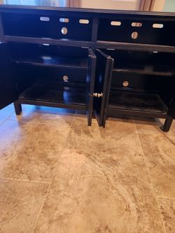 Black Cabinet, Must Sell