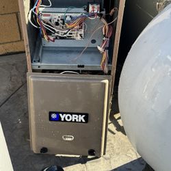Forced Air Unit (FAU) York Band 80% Heater Semi New Refurbished 