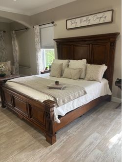 King bed frame