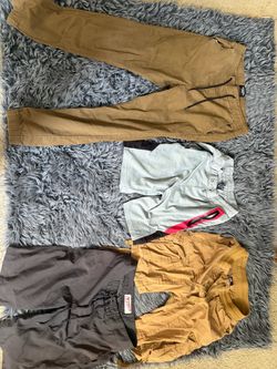 Men’s clothing shorts pants Levi’s size medium