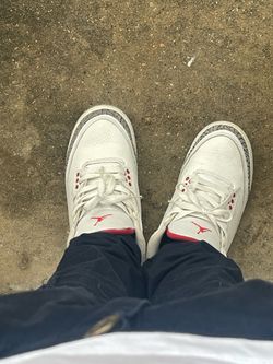 Size 7 Retro Jordan 3s 9/10’ condition only worn about 2-3 times