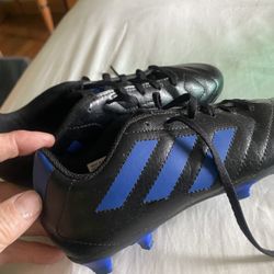 Adidas Soccer Shoes Size 4 1/2 Brand New