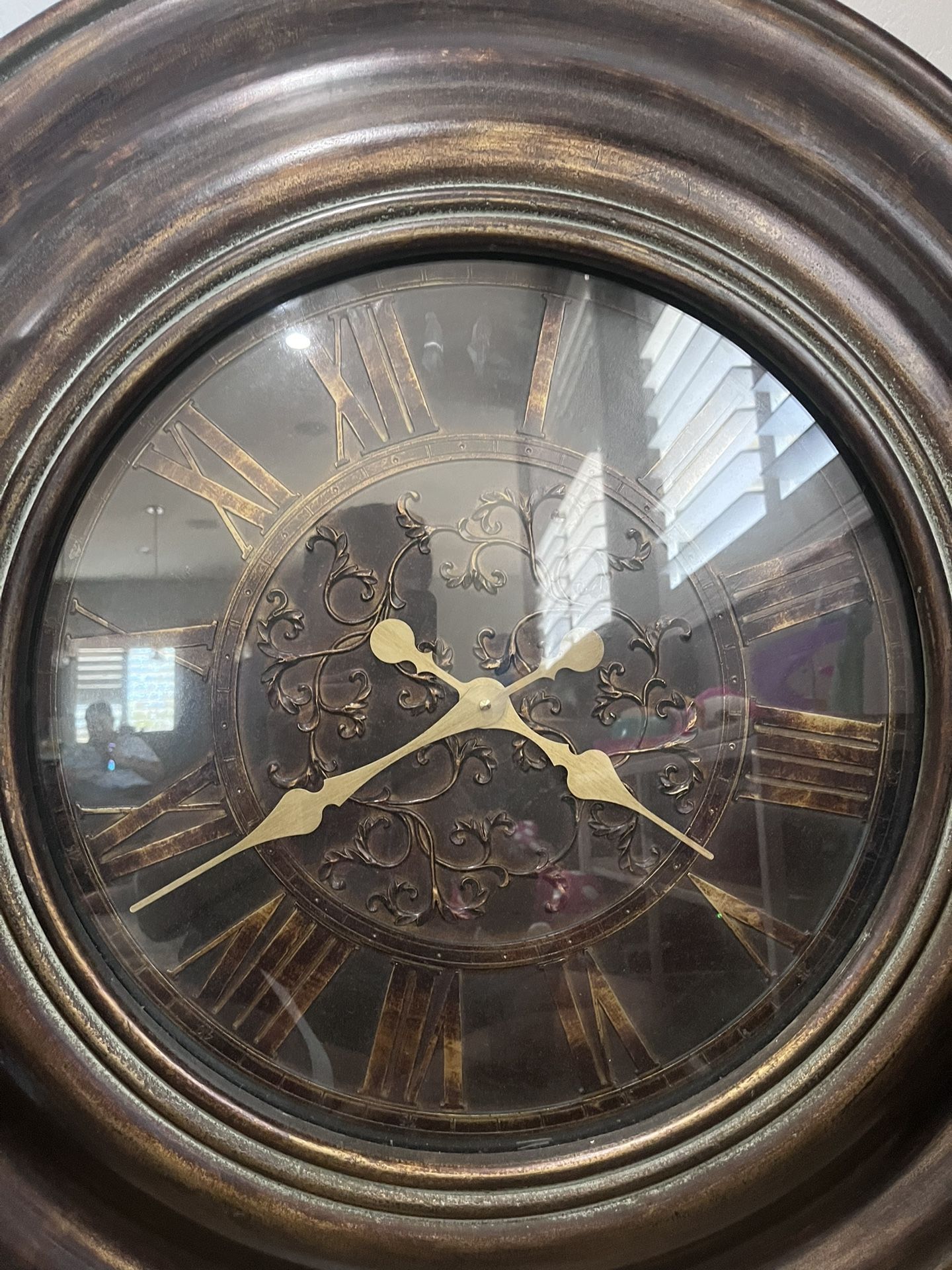 Antique Wall Clock ( 35 Inch Diameter)