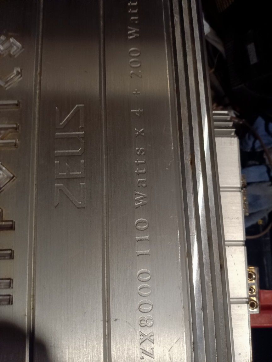Hifonics Zues ZX 8000 Amp