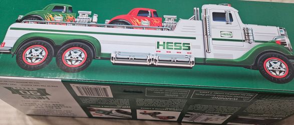 2022 Hess Toy Truck – Flatbed Truck with 2 Hot Rods (Unused / Open Box)Selling a collector-quality 2022 Hess