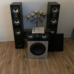 Polk Audio 300 W Powered Sub and Polk Audio TS400 Speakers