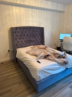 King bed frame