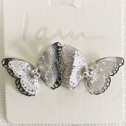 Super cute! I Am 💖✨🦋3D BUTTERFLY 🦋 ✨ 💖 E a r r i n gs     