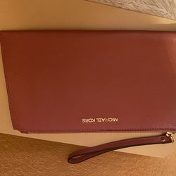 Authentic Michael Kors Large Wristlet 
