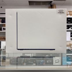 15” MacBook Air With M3 Chip/8gb/256gb SSD