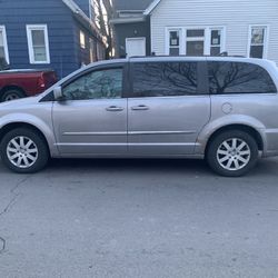 2014 Chrysler Town & Country
