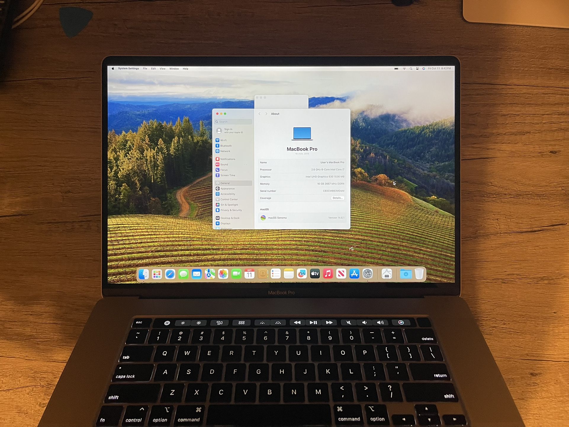 2019 16” Macbook Pro 2.6Ghz i7, 16GB, 512GB SSD for Sale in Queen