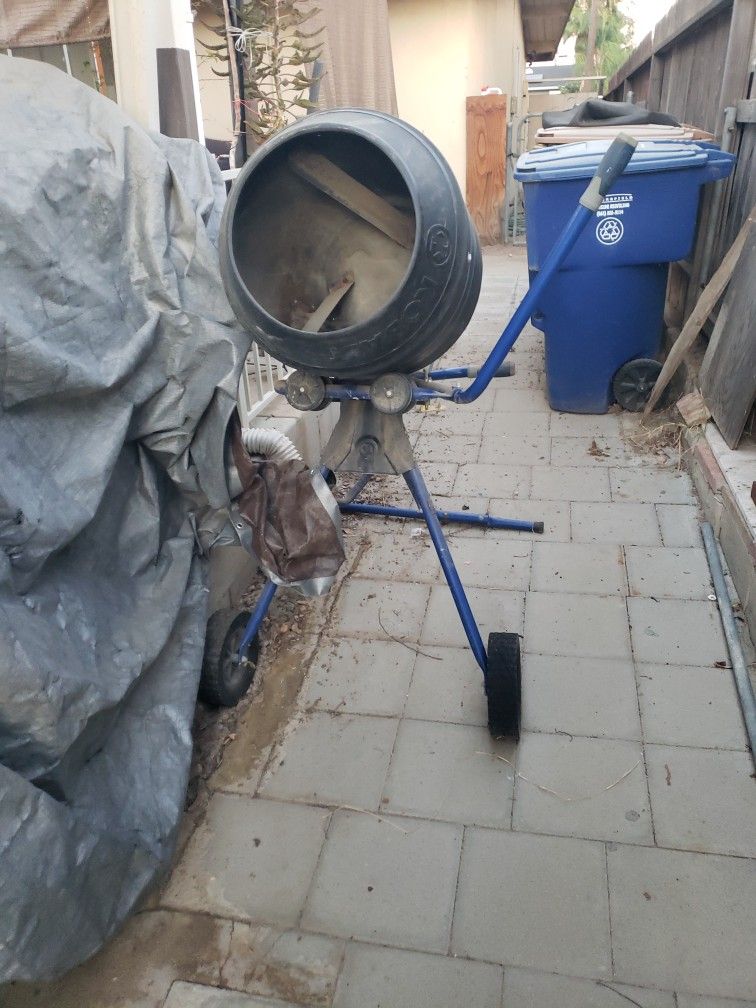 Kobalt Concrete Mixer 