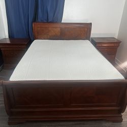 Bed Set With Memory Mattress 