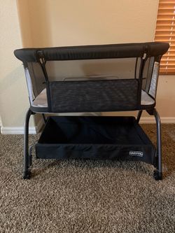 Baby bedside sleeper