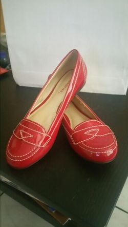 Red flat shoes size 6