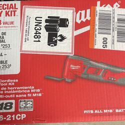 M18 Milwaukee Multitool 
