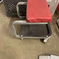 Mechanics roller seat.