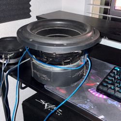 Lmk Two Comp Subs 1500 Max Rms I Have Two Lmk 