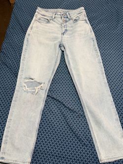 American Eagle High waisted straight jeans