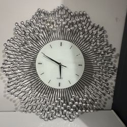 Modern Glam Crystal Sunburst Wall Clock – Quartz