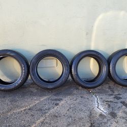 4 IIANTAS ........... 4  TIRES   215/55R17