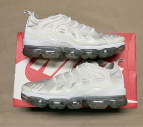 Nike Air Vapormax Plus White Platinum Men’s size 11.5 running shoes Rare!