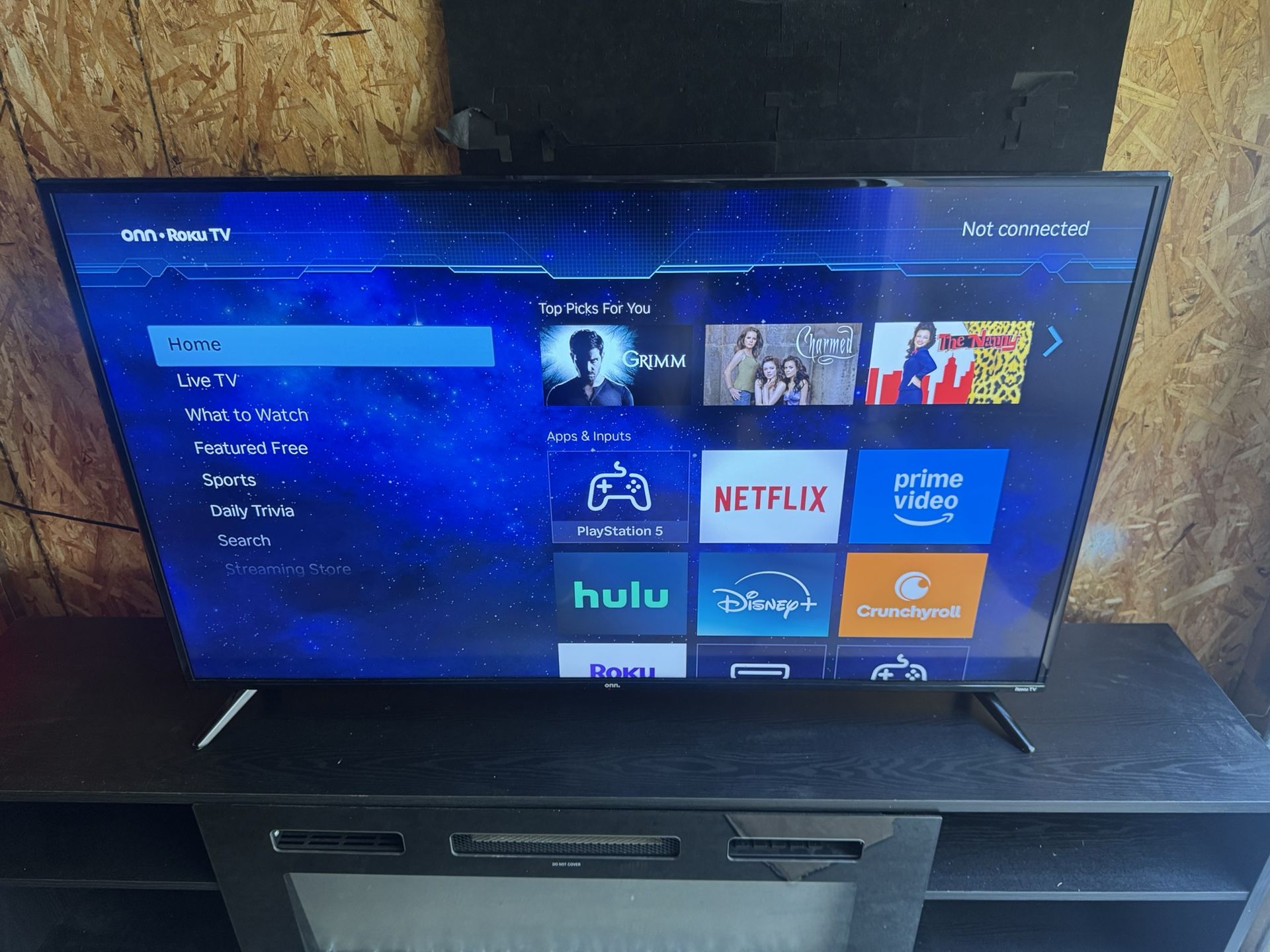 50” 4k Roku Smart TV w/remote, Apple TV