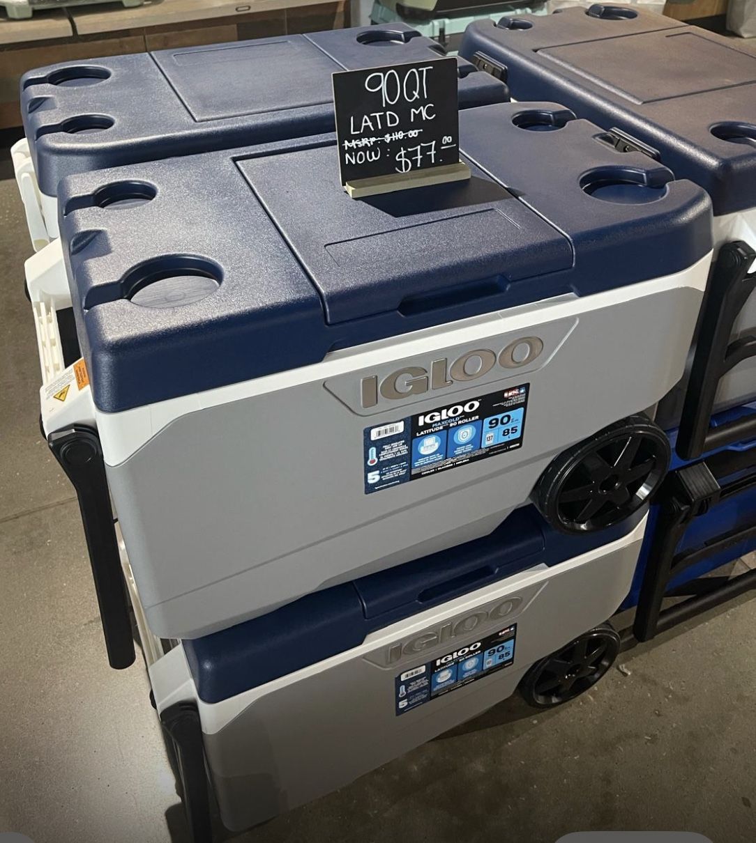 Igloo Latitude Roller 90 Qt Cooler (New)