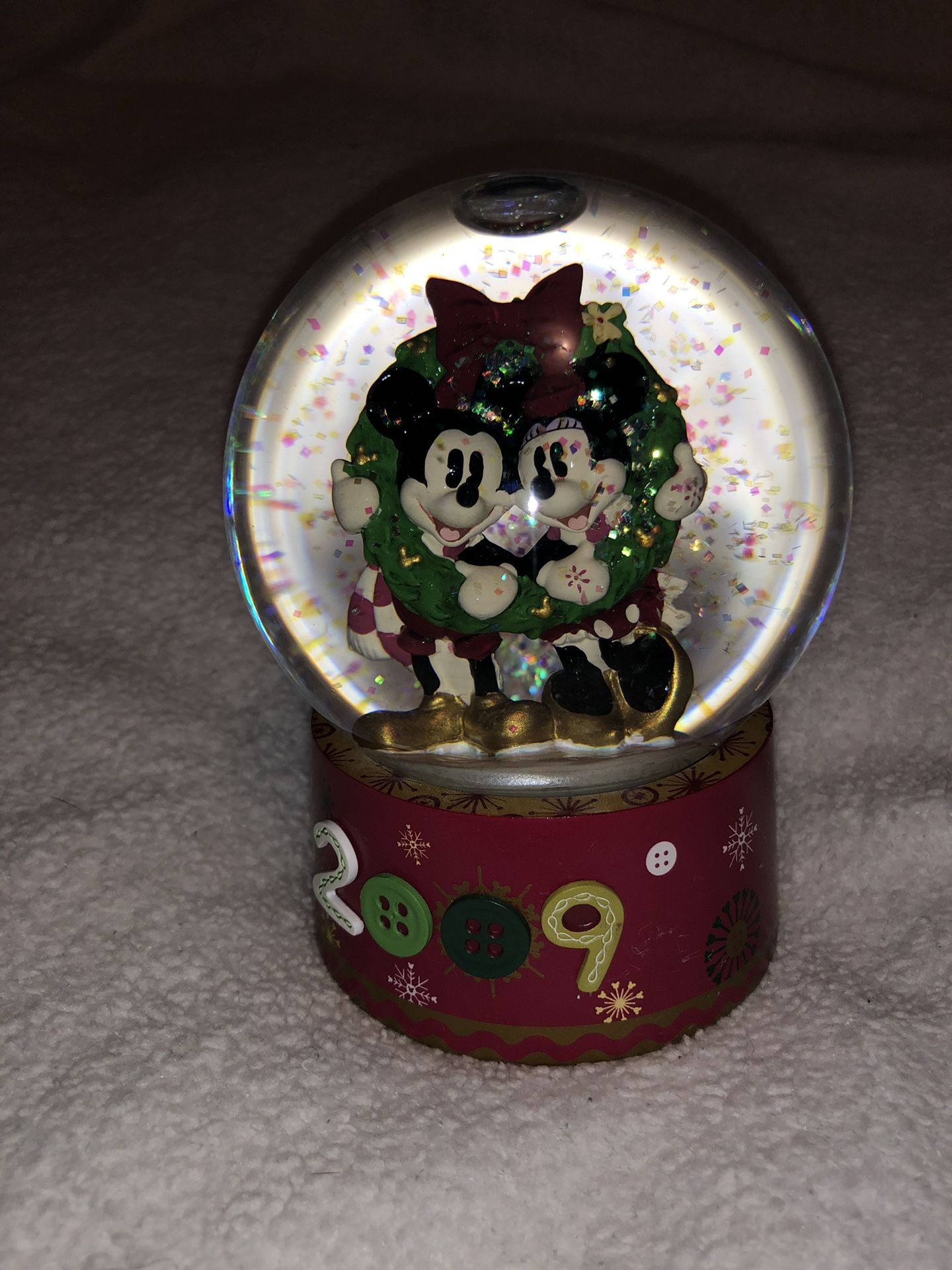 MICKEY MOUSE SNOW GLOBE 🐭