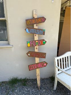 Tiki bar sign