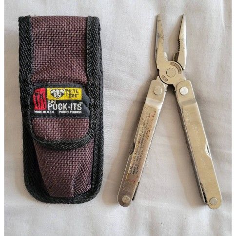 Leatherman Super Tool Original Multi Tool w/ Nite Ize Sheath Case