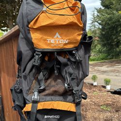 TETON Sports Scout 3400 Internal Frame Hiking Camping  Black Orange 55L Backpack