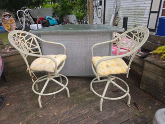 Very cute backyard patio bar the price is firm