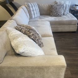 Newer Walter E Smithe Godfrey Deep Chaise Lounger Sectional
