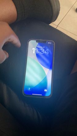 iPhone 14 white