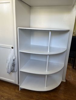 Corner Round Shelf Unit