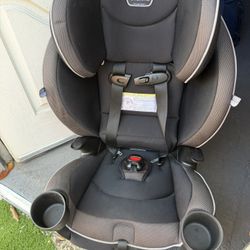 Evenflo Car seat