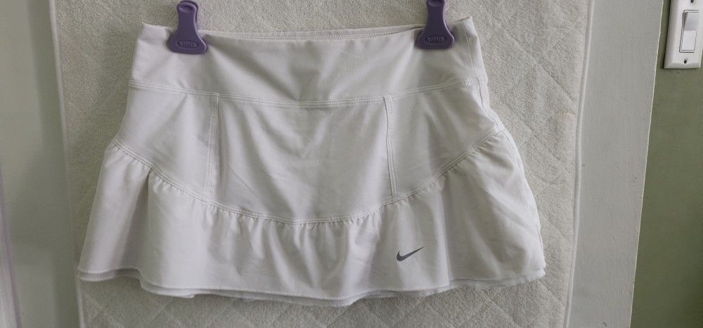 Nike Sports Skirt Size Small