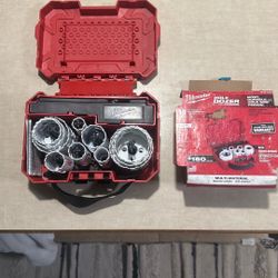 Milwaukee Hole Doler