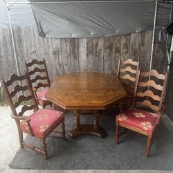 Dining Table With 4 Chairs 