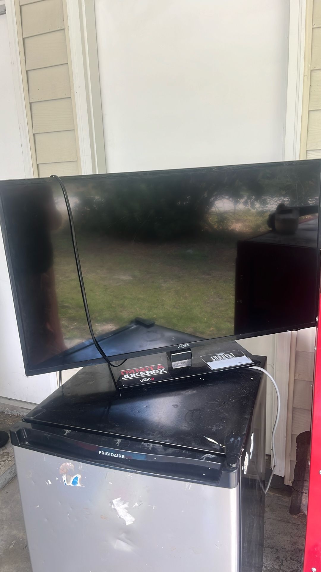 TV