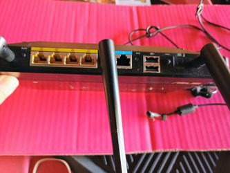 Asus 4port WiFi router rt-ac66r