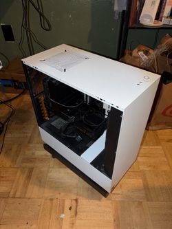 CUSTOM GAMING PC 4060 ProArt and Intel Ultra 7