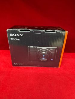 Sony RX100 VII Digital Camera