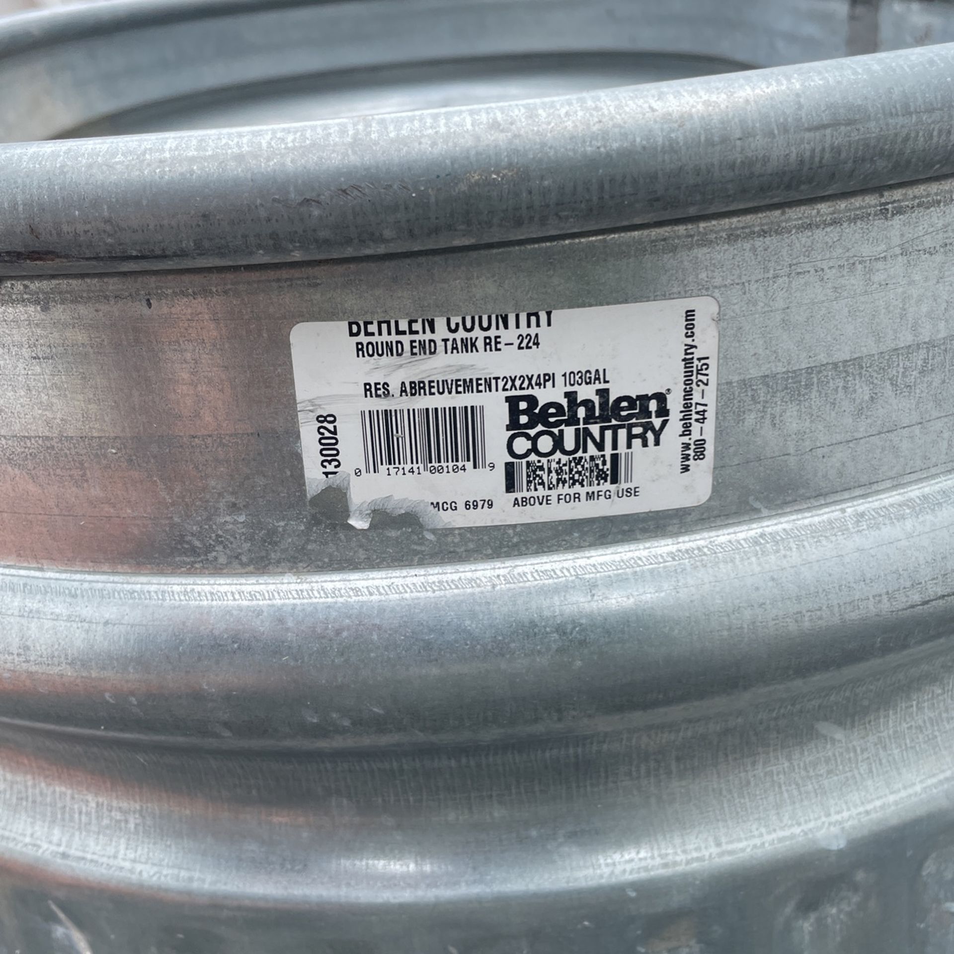 Behlen GALVANIZED 224 Round In Stock Tank, 103 Gallons for Sale in