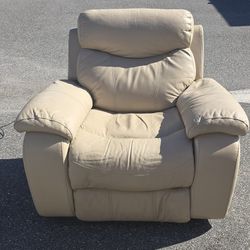 Electric Leather recliner (DELIVER OPTION)